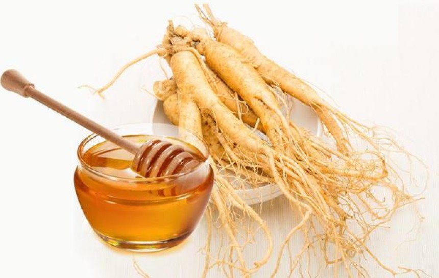 Exploring the Sweet Blend: Honey Spoon with Ginseng's Fusion of Flavor and Health Benefits