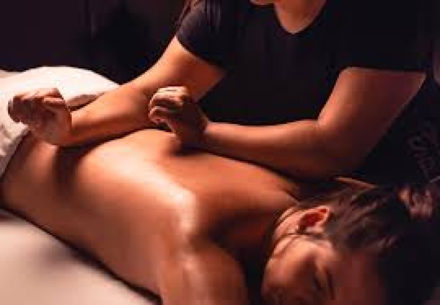 The Healing Power of Lomi Lomi Massage: An Ancient Hawaiian Practice