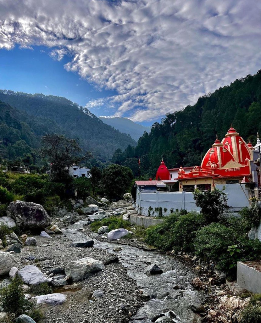 Neem Karoli Baba Ashram Kainchi Dham: A Spiritual Journey to Divine Peace