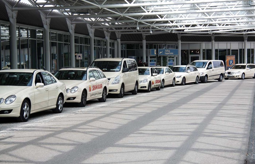 minicab airport transfer in Wembley