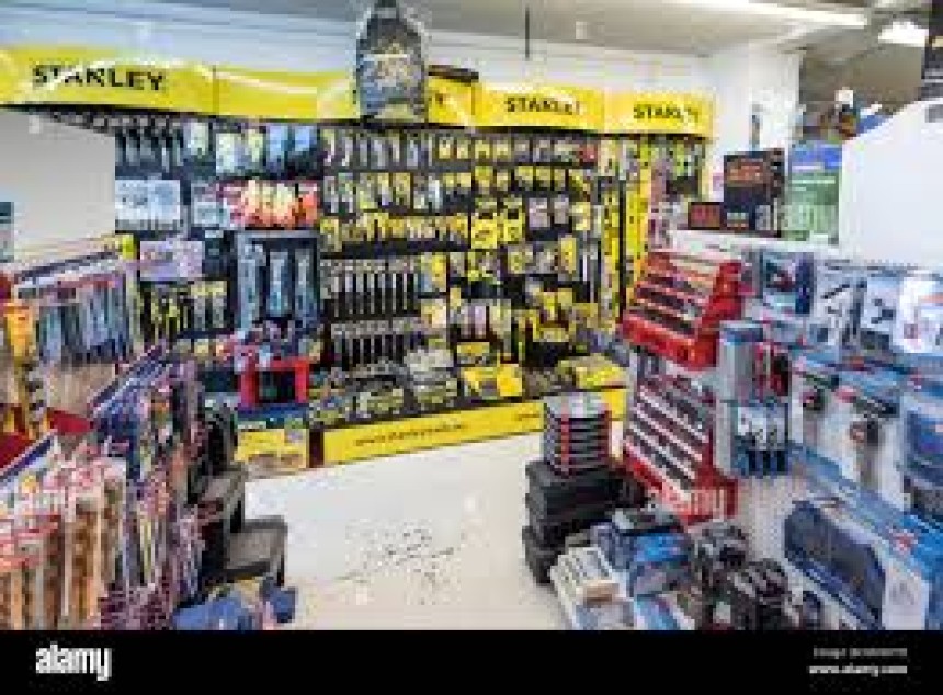 hardware near me
