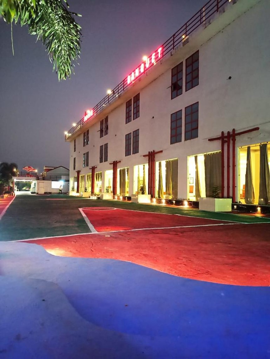 Best Hotel In Tarapith