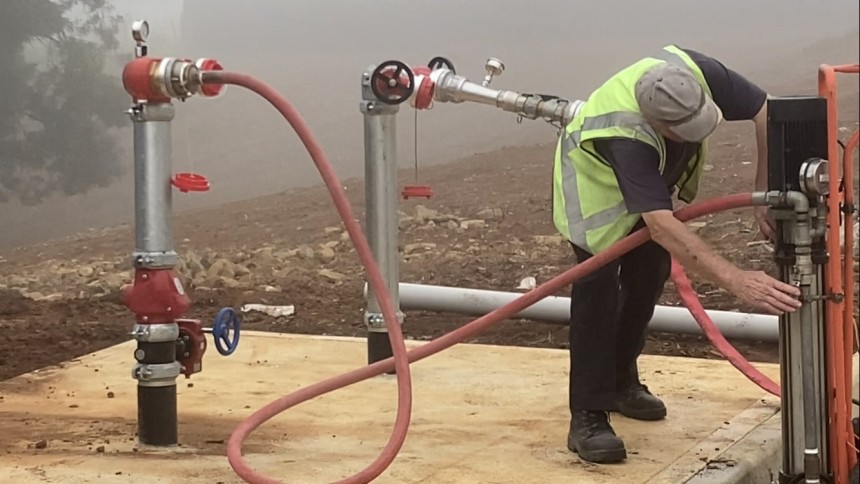 Fire hydant booster