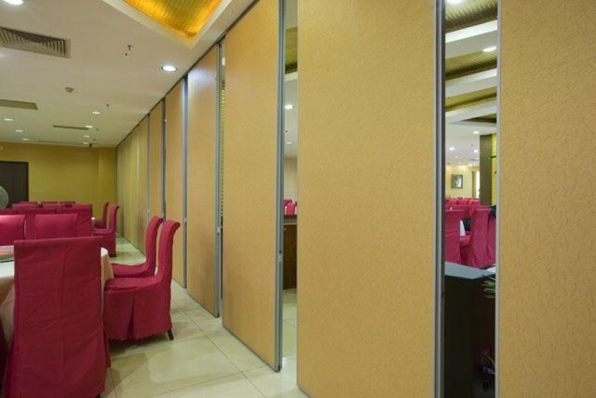 Acoustic Sliding Folding Partition