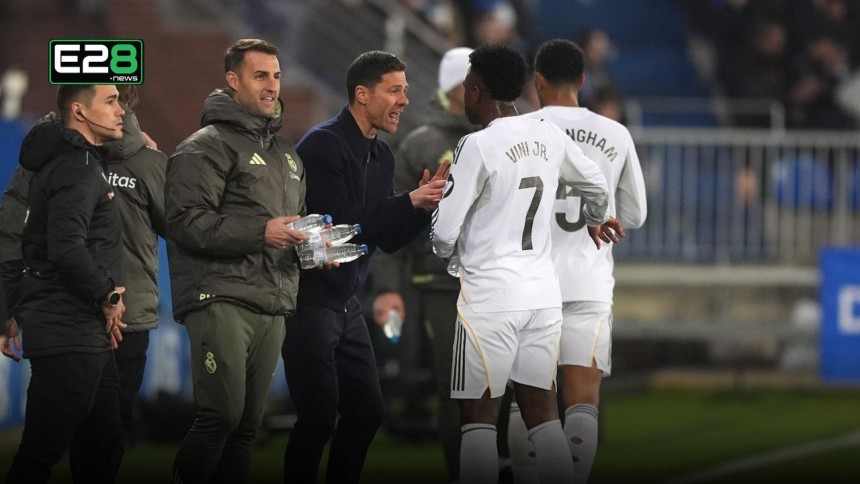 https://e28.news/real-madrid-players-stand-xabi-alonso-after-crucial-win/
