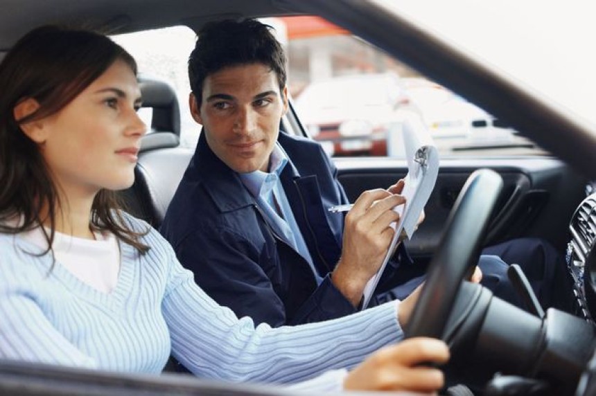Manual Driving Lessons Welland