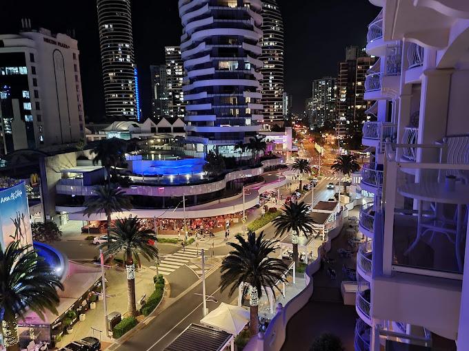 holiday house broadbeach