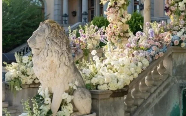 Flowers Floral Arrangements: The Perfect Way to Add Elegance and Style to Any Space