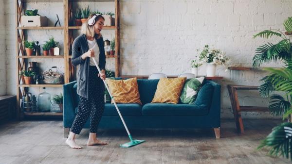 9 Essential Benefits of Residential Cleaning Services for a Home