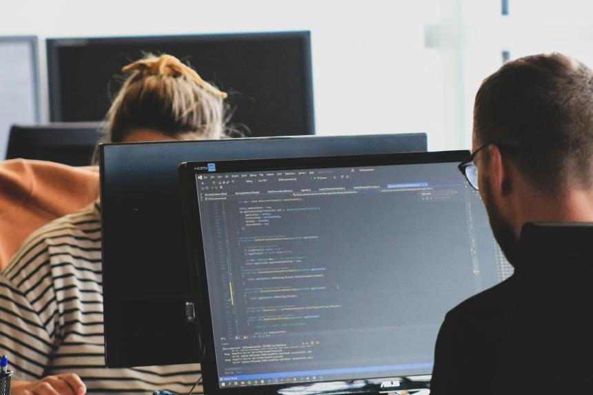 Why Choosing the Right Frontend Development Company in Dubai Can Transform Your Digital Presence