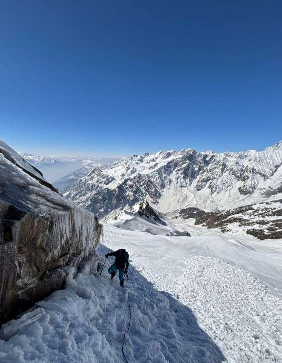 Deo Tibba Expedition: An Unforgettable Journey into the Heart of the Himalayas