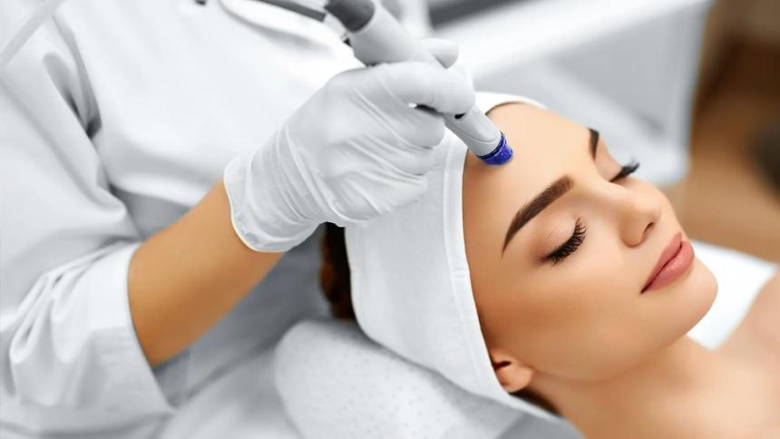 Microdermabrasion Treatment in Lauderdale Beach Guide