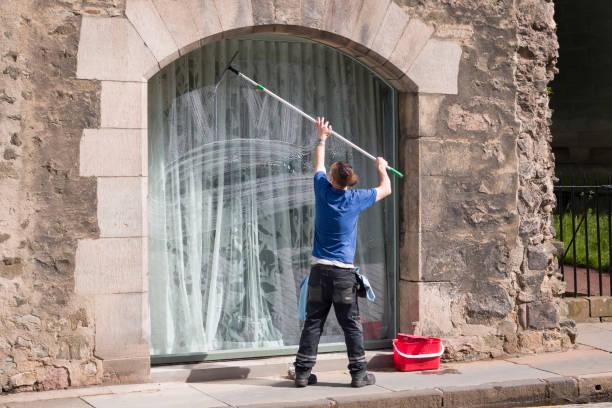 How Local Window Cleaners Sunderland Deliver Streak-Free Results