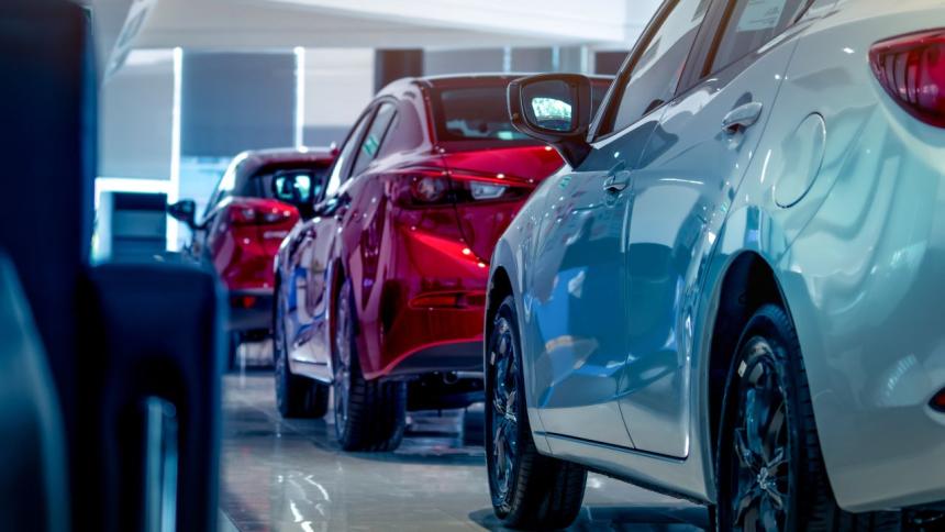 Your Guide to Contacting a Jacksonville FL Car Dealership