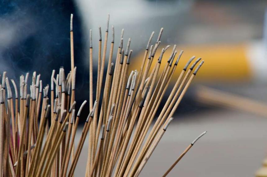Premium Incense Sticks Manufacturers in India for Global Buyers