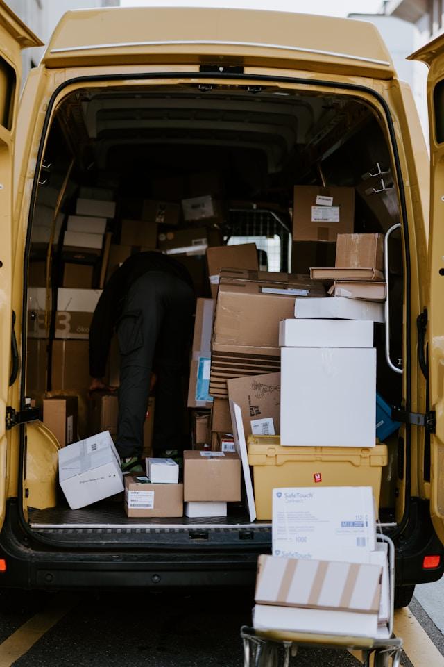 The New Era of Instant Commerce: Analyzing the Growth of the Express Delivery Market