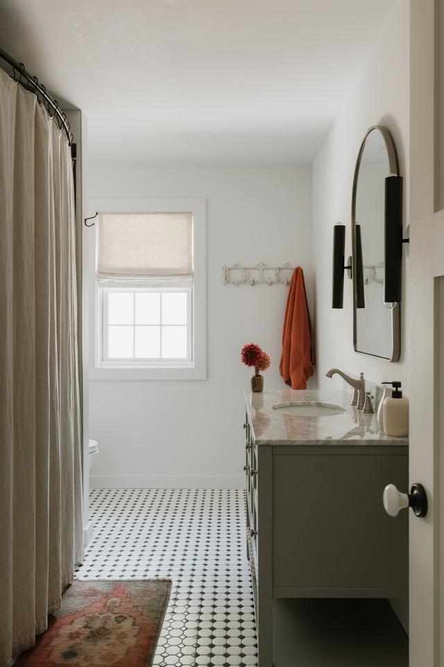 Smart Bathroom Living: The Growing Role of Anti-Slip Mats in Modern Homes